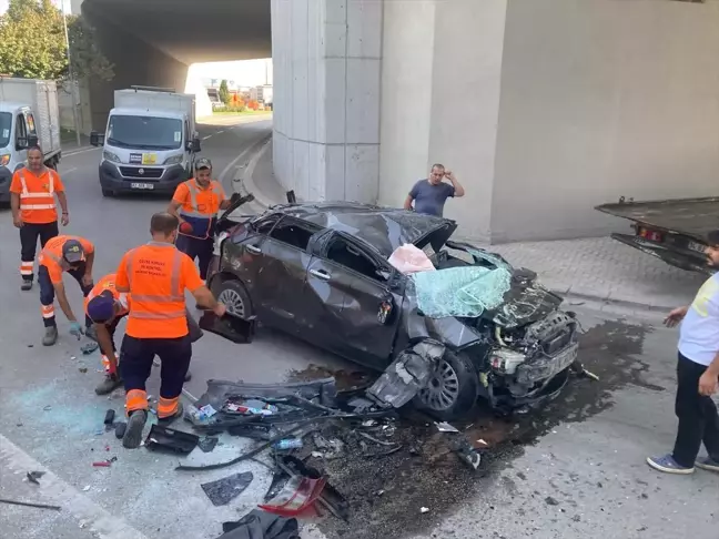 Konya'da Köprülü Üst Geçitten Düşen Araçta Sürücü Hayatını Kaybetti