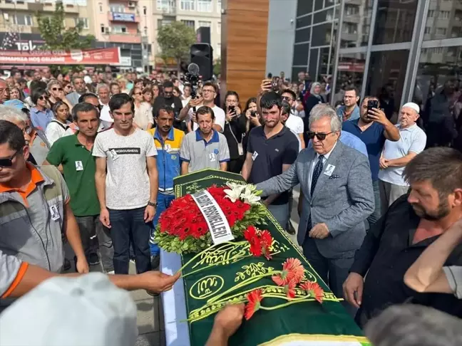 Bandırma'da Temizlik İşçisine Kamyonet Çarptı: Hayatını Kaybetti