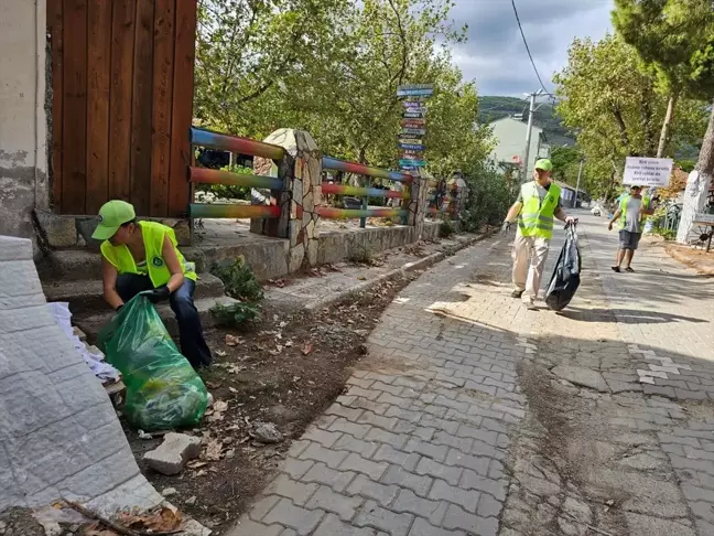 Dünya Temizlik Günü'nde Çamlıbel Mahallesi'nde Etkinlik Düzenlendi