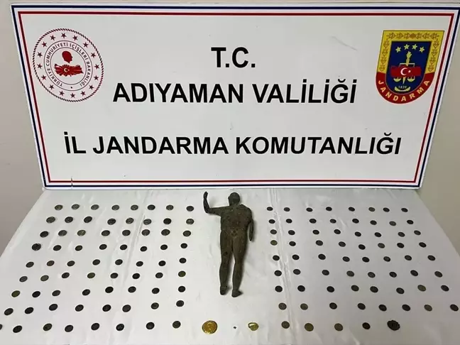 Adıyaman'da Tarihi Eser Kaçakçılığı Operasyonu: 4 Şüpheli Yakalandı