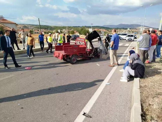 Denizli'de Elektrikli Motora Araç Çarptı: Yaşar Çiftçi Hayatını Kaybetti