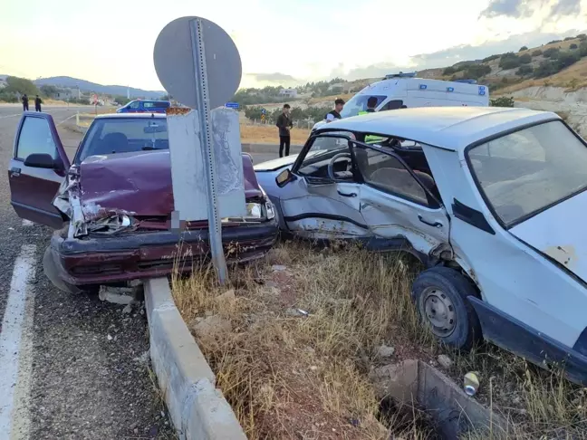 Adıyaman'da Trafik Kazası: 4 Yaralı