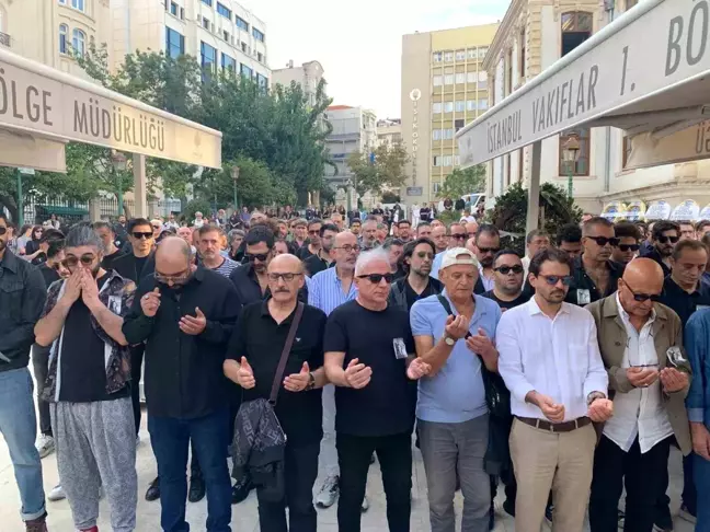 Ünlü Yönetmen Tomris Giritlioğlu Hayatını Kaybetti