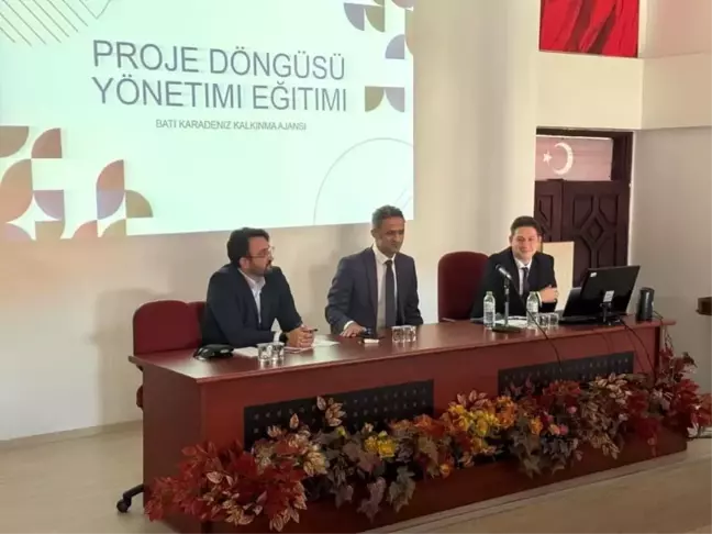 Proje Yazma Döngüsü Eğitimi Çaycuma'da Başladı