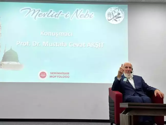 Serinhisar'da 'Peygamberimiz ve Şahsiyet İnşası' Konferansı Yoğun İlgi Gördü