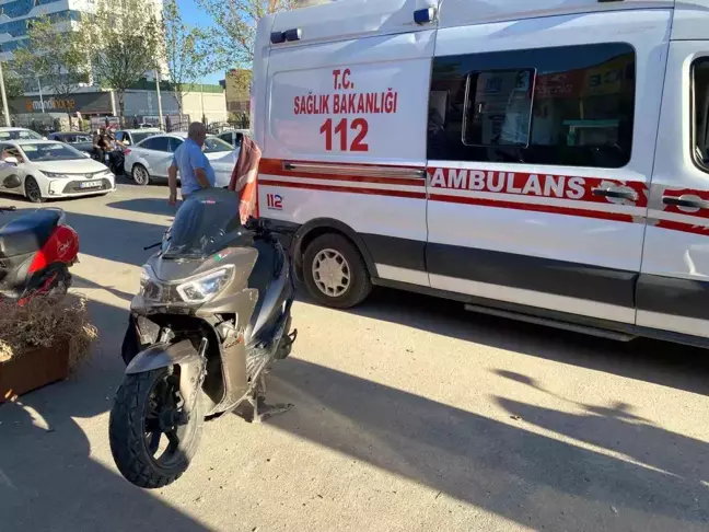 Adıyaman'da Trafik Işığında Açılan Kapı Kazaya Sebep Oldu