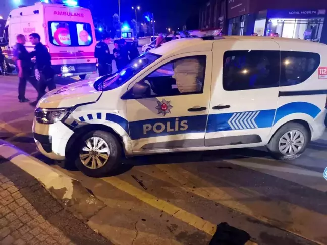 Sakarya'da 'Dur' İhtarı Karşısında Kaçan Şüpheliler, Polis Kazasına Neden Oldu