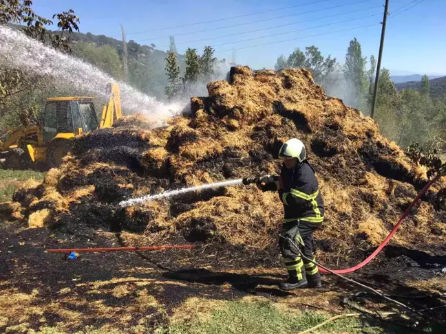 Bucak'ta Kaynak Yangını: 250 Balya Saman Kül Oldu