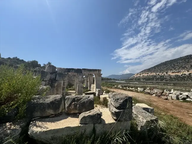 Myra Antik Kenti'nde Andriake Limanı Kazı ve Koruma Çalışmaları Devam Ediyor