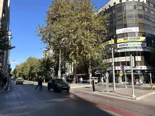 İzmir'de 4 büyüklüğünde deprem oldu