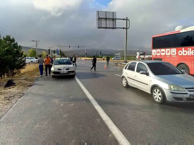 Malatya'da Otobüs ile Traktör Çarpıştı: 1 Ölü, 1 Yaralı