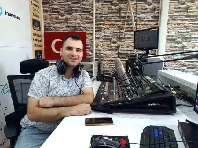 Türkiye'nin İlk Otizmli Radyo Programcısı: Muhammed Emirhan Güngör