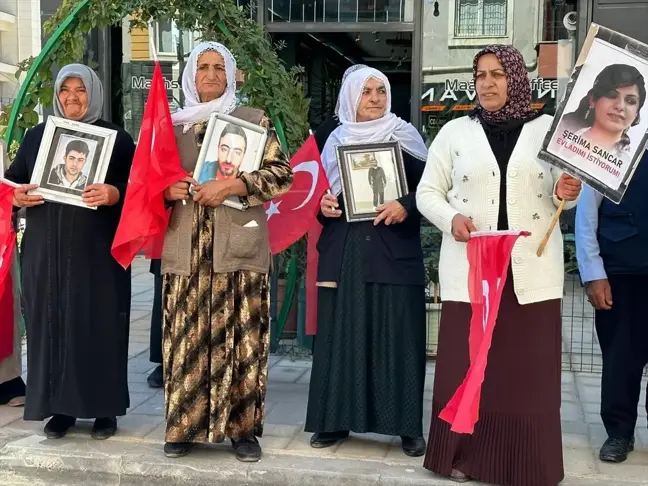 Van'da Ailelerin Çocukları İçin Eylemi Devam Ediyor