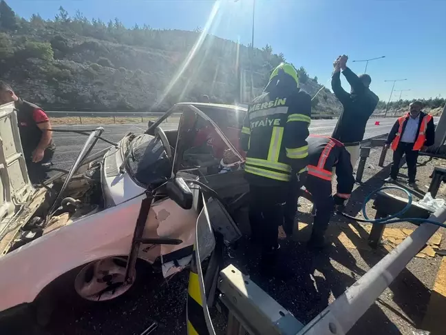 Mersin Tarsus'ta Trafik Kazası: Sürücü Yaralandı