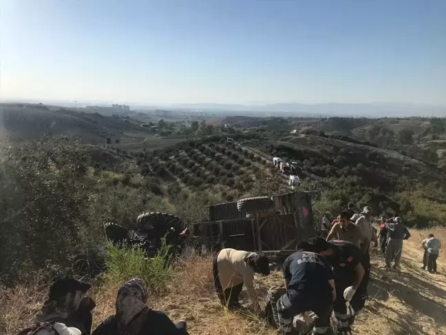 Osmaniye'de Traktör Devrildi: 4 Yaralı