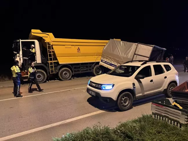 Erzurum'da Kamyonet Kazası: Sürücü Yaralandı