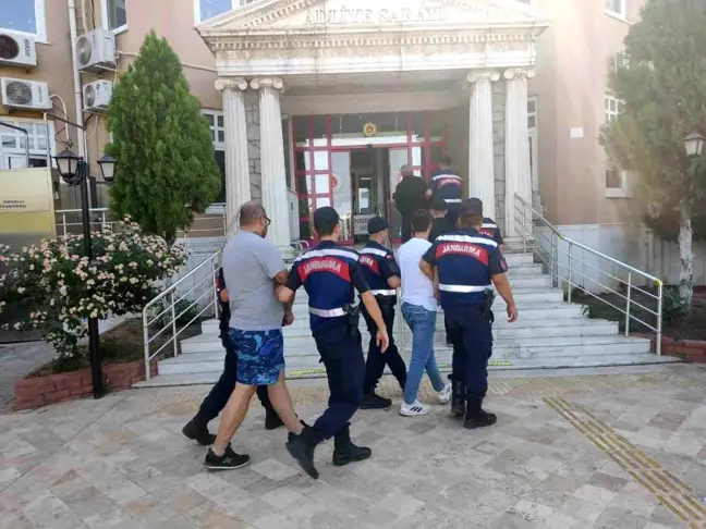 Didim'de Göçmen Kaçakçılığı Operasyonu: 4 Şüpheli Yakalandı