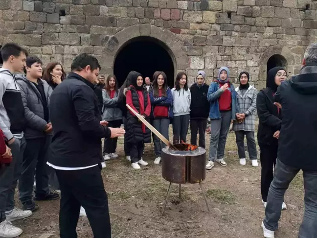 Öğrenciler Kiremitlik Tabyada Tarih Dersi Aldı