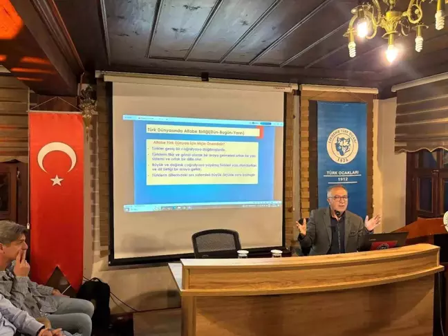 Türk Ocağı'nda Prof. Dr. Ali Akar, ortak alfabenin önemine dikkat çekti