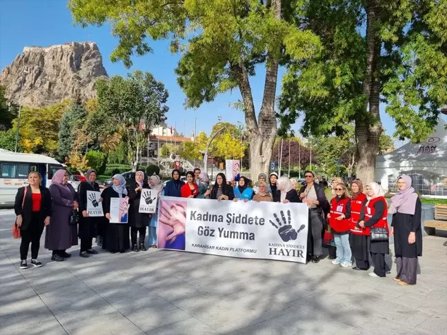 Kadınlar Afyonkarahisar'da Kadına Yönelik Şiddeti Protesto Etti