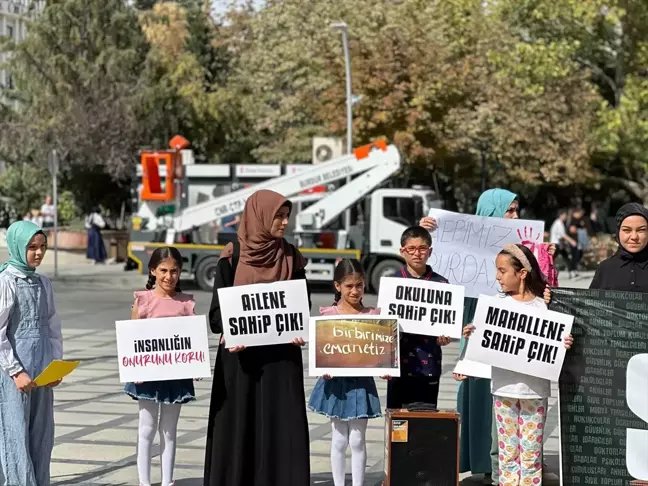 Burdur'da İsrail Saldırılarına Protesto