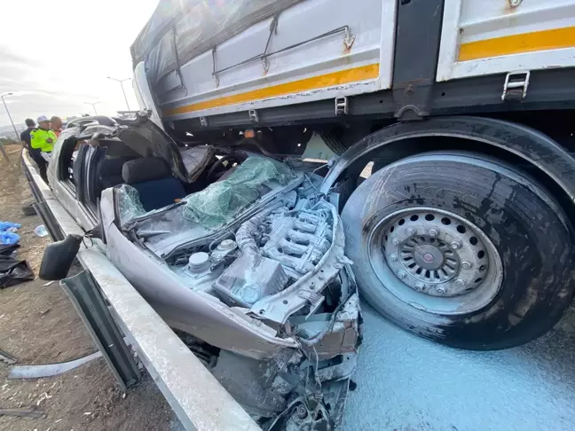 Ankara Çevre Yolu'nda Feci Kaza: 2 Ölü, 3 Yaralı