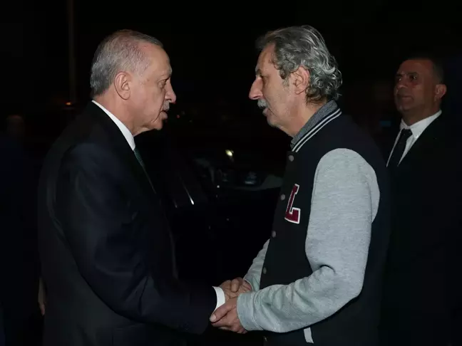 Cumhurbaşkanı Erdoğan'dan AK Parti'li Betül Önderoğlu'nun ailesine taziye ziyareti