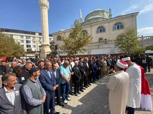 Kıbrıs Gazisi Zülfikar Yıldırım'ın Cenazesi Toprağa Verildi