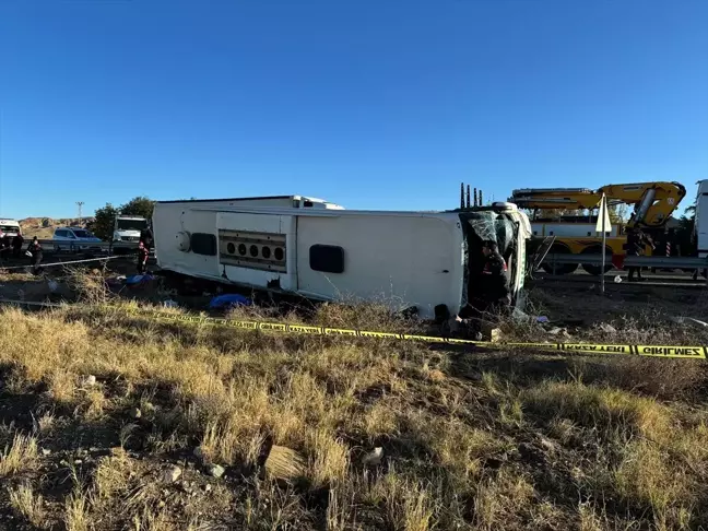 Aksaray'da Otobüs Devrildi: 6 Ölü, 20 Yaralı