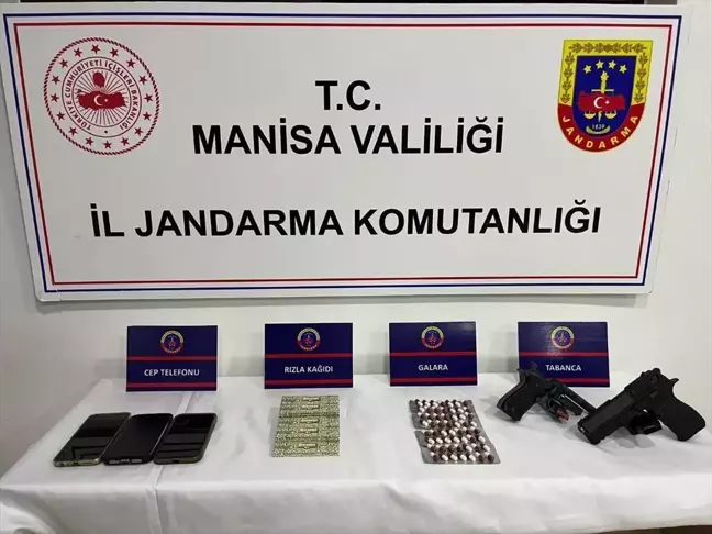 Manisa'da Sentetik Ecza ve Silah Operasyonu: 2 Gözaltı