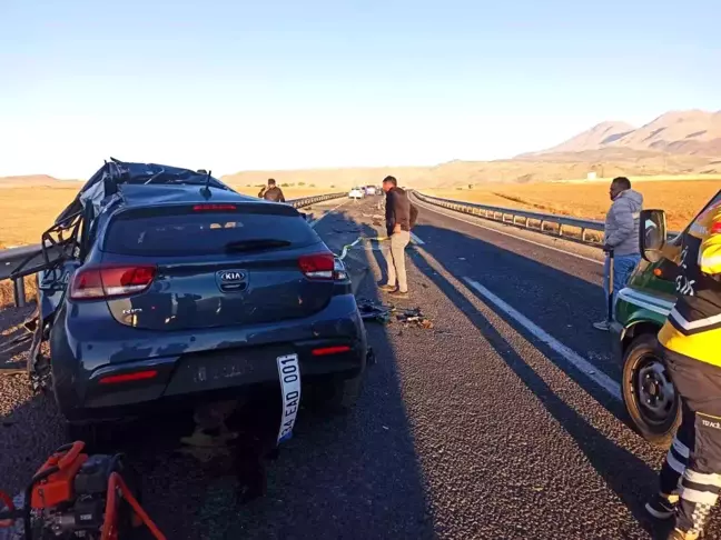 Niğde'de Yolcu Otobüsü ile Çarpışan Otomobilin Sürücüsü Hayatını Kaybetti