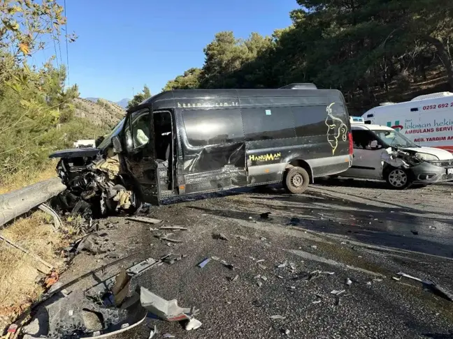 Ölüdeniz Yolunda Feci Kaza: 5 Yaralı