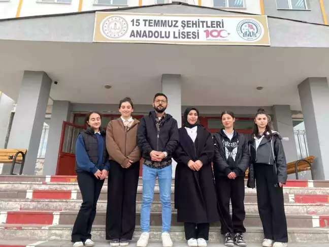 Vanlı öğrenciler Filistin'e destek için klip çekti