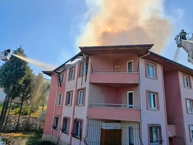 Yalova'da Tadilat Sırasında Çıkan Yangın Söndürüldü