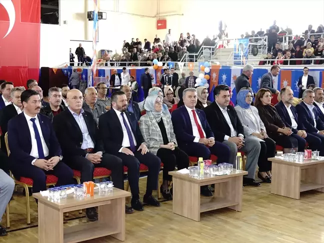 AK Parti Genel Başkan Yardımcısı Uygur, partisinin Edremit İlçe Kongresi'nde konuştu Açıklaması