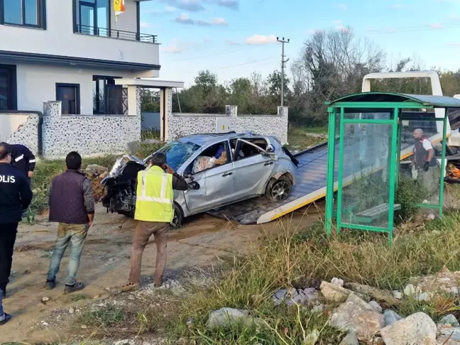 Sakarya'da Trafik Kazası: 3 Yaralı