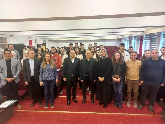 Düzce Üniversitesi'nde 'Turizmde Yetenek Avcılığı' Konferansı Düzenlendi