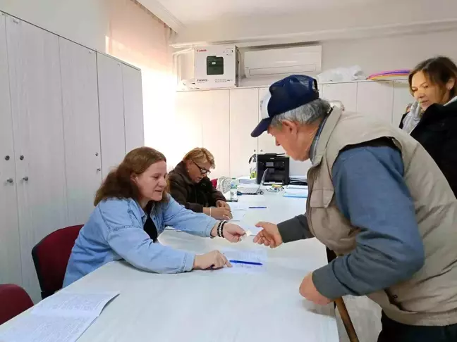 Edirne'de Çifte Vatandaşlar Bulgaristan Seçimleri İçin Sandık Başına Gitti