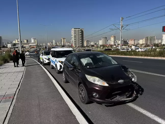 Kediyi Uzaklaştırmak İsterken Kazaya Karıştı: Kadın ve Kedi Yaralandı