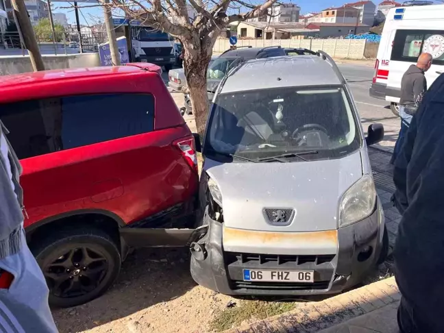 Kapaklı'da 15 Yaşındaki Sürücü Kaza Yaptı