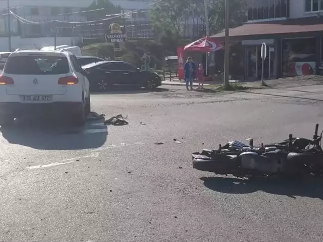 Samsun'da ciple çarpışan motosikletin sürücüsü komiser ağır yaralandı