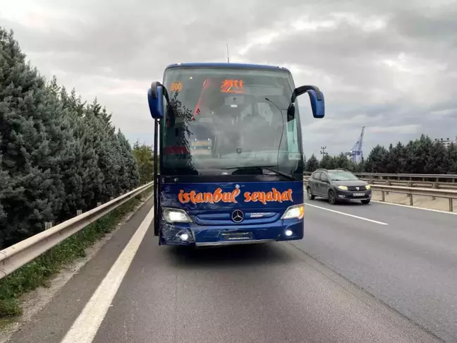 Körfez Geçişinde Servis Minibüsü ile Yolcu Otobüsü Çarpıştı