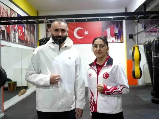 Asuman Çığlıoğlu Avrupa Kick Boks Şampiyonası'nda Türkiye'yi Temsil Edecek