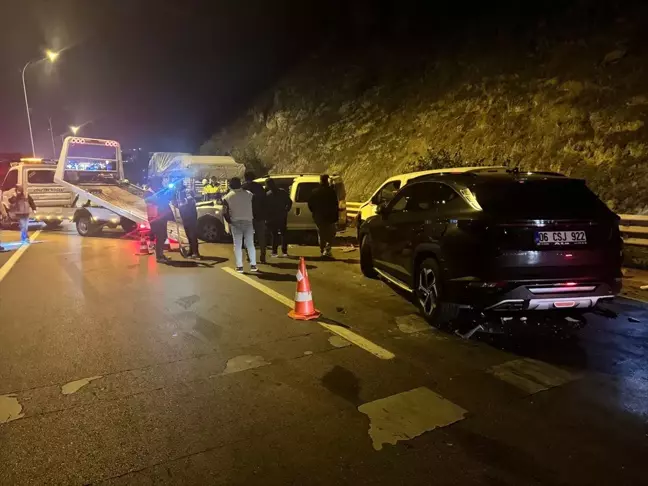 Afyonkarahisar'da Zincirleme Trafik Kazası: 18 Yaralı