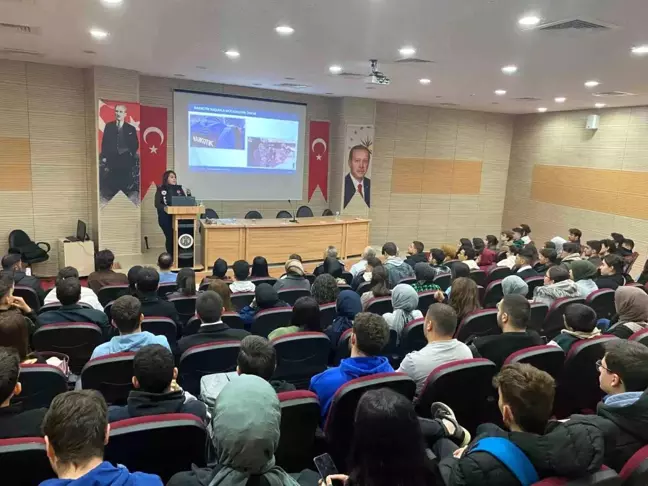 Erzurum'da Narkotik Eğitim Faaliyeti: 806 Kişiye Bilgilendirme Yapıldı