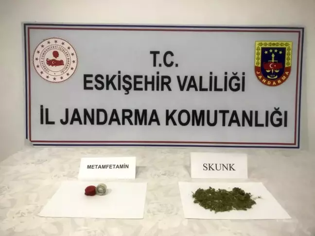 Eskişehir'de Uyuşturucu Satışı Yapan İki Şüpheli Yakalandı