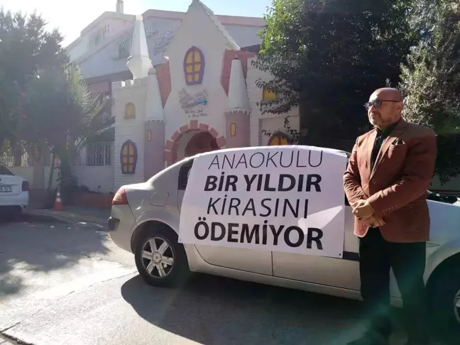 Kiracı Kira Ödemeyince Mülk Sahibi Protesto Yolu Seçti