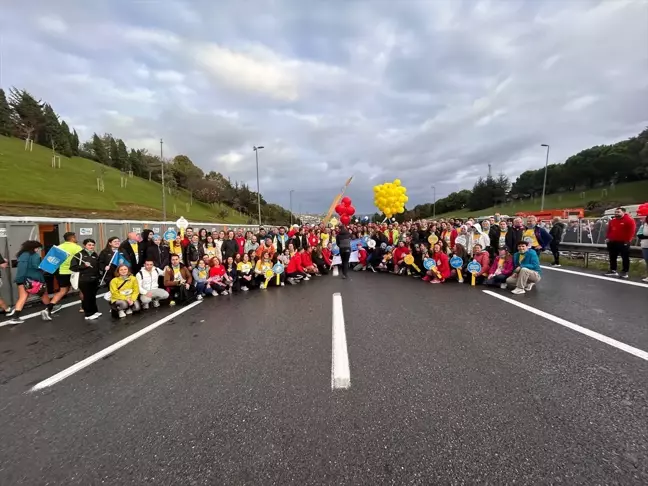 Tohum Otizm Vakfı, İstanbul Maratonu'nda Eğitim Bursu İçin Koştu