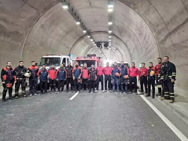 Kahramanmaraş'ta Cahit Zarifoğlu Tüneli'nde Trafik Kazası Tatbikatı Gerçekleştirildi