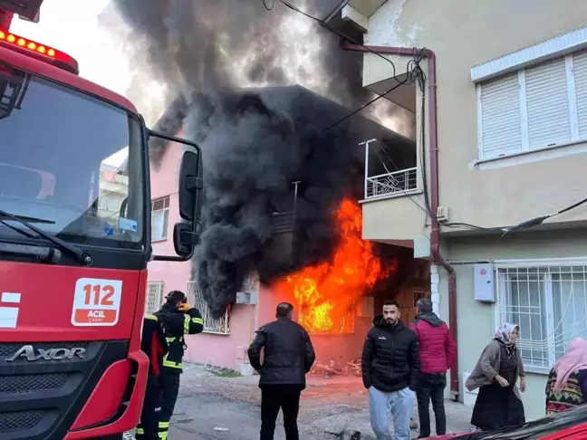 Tokat'ta Yangında Baba ve Oğlu Dumandan Etkilendi